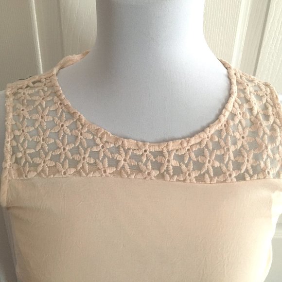 Code Pink Lace Blouse/Top - Picture 2 of 8
